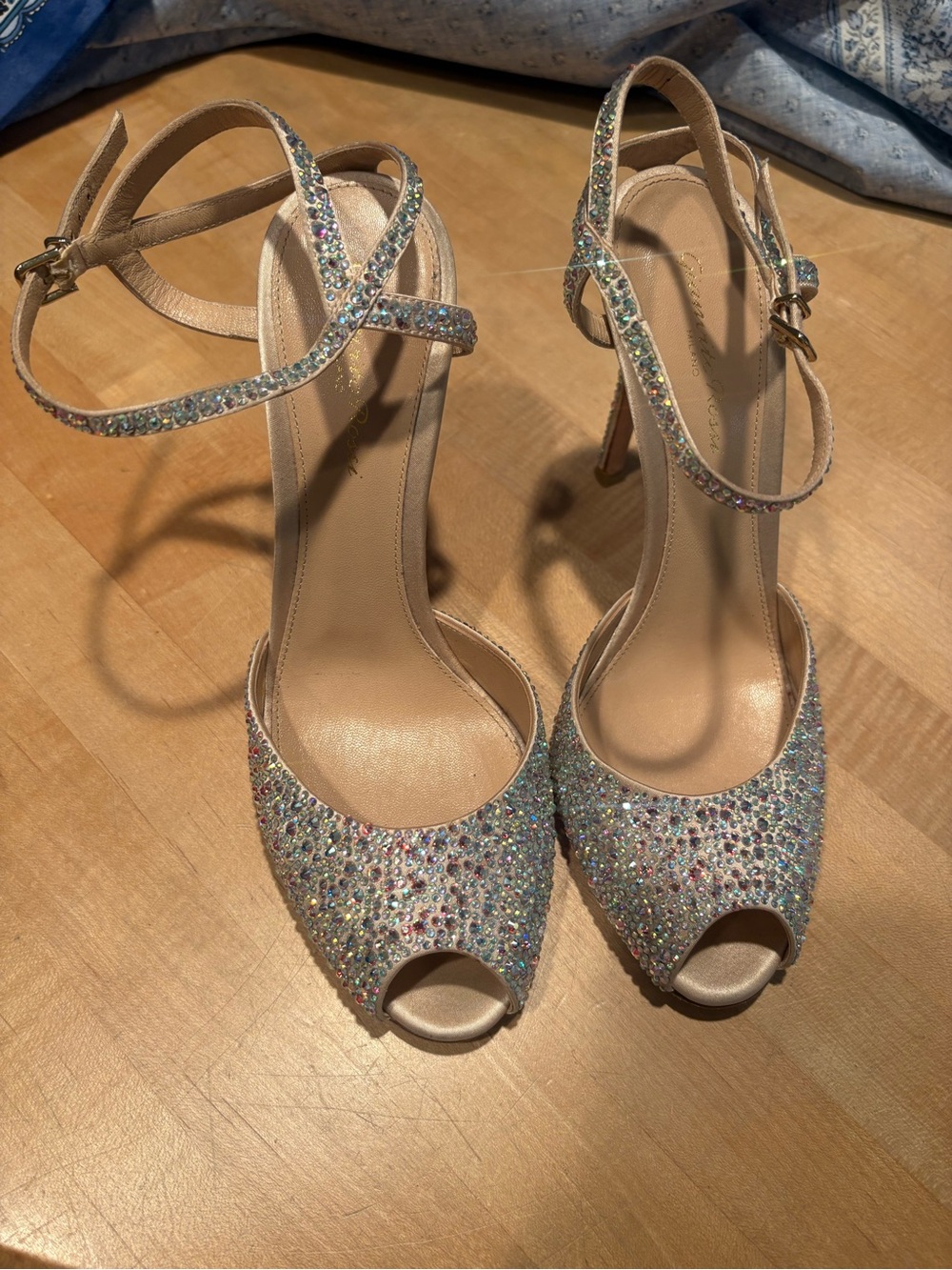 Gianvito Rossi Crystal-Embellished Satin Heels – Size 39 - Picture 3 of 9